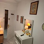 Feliz
