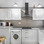 Modern & Bright Loft Near Market