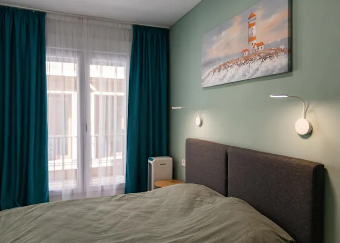 New Beach Apartments
