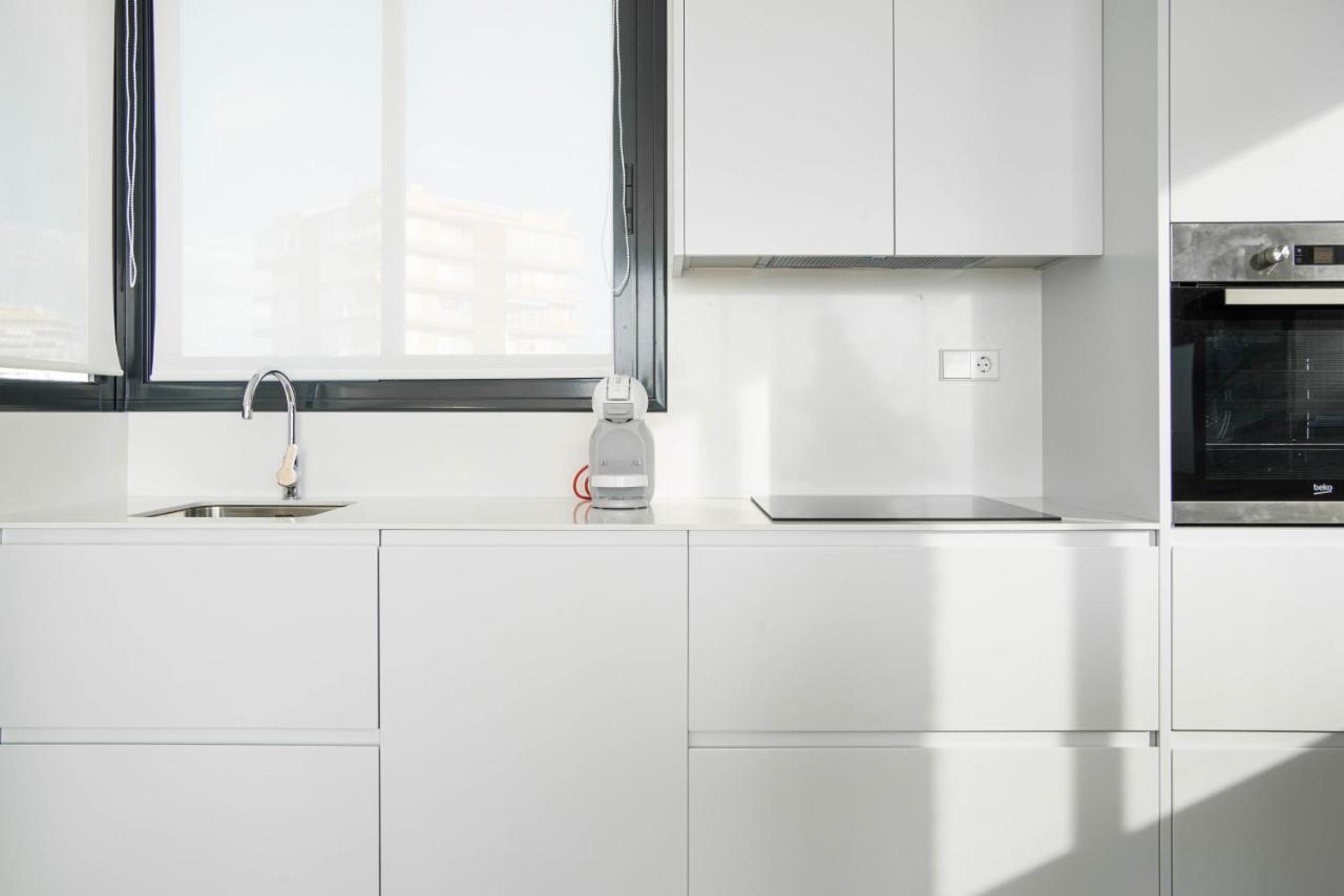 Modern Sea Front East Wind Apartment Alicante