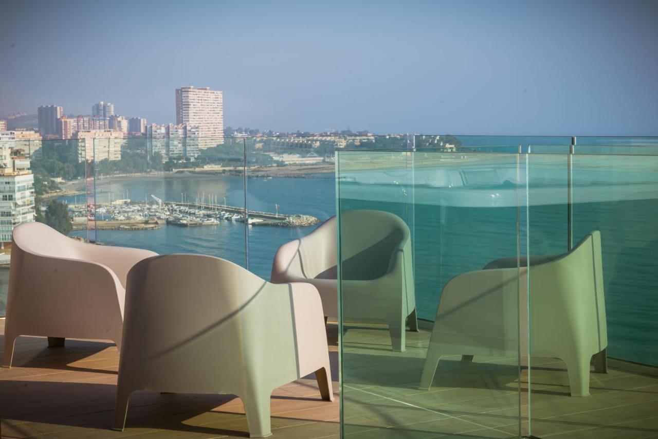 Modern Sea Front Jacuzzi Blue Sky Alicante