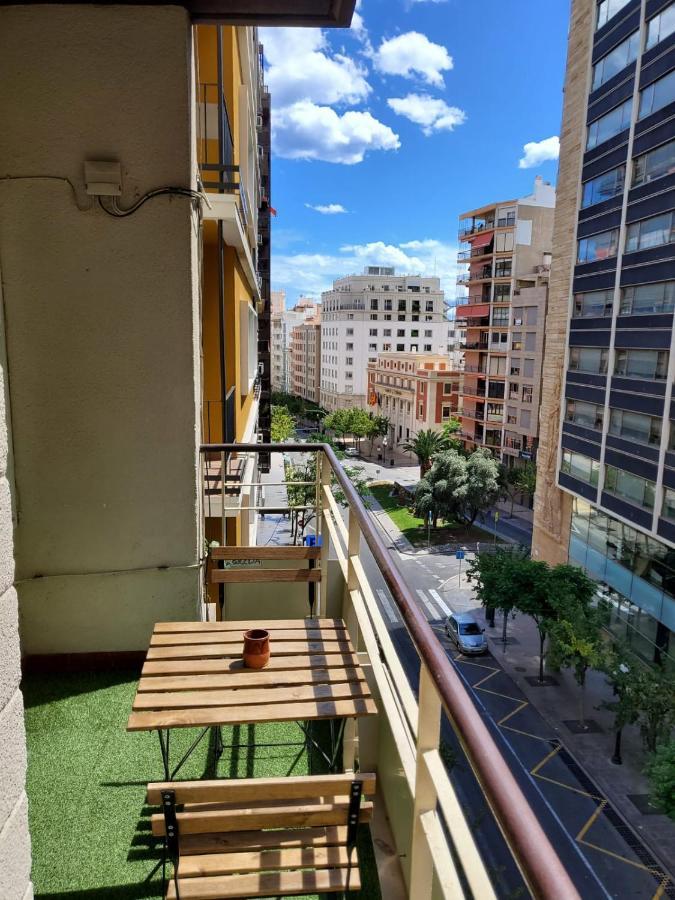 Big Happy Homestay Alicante