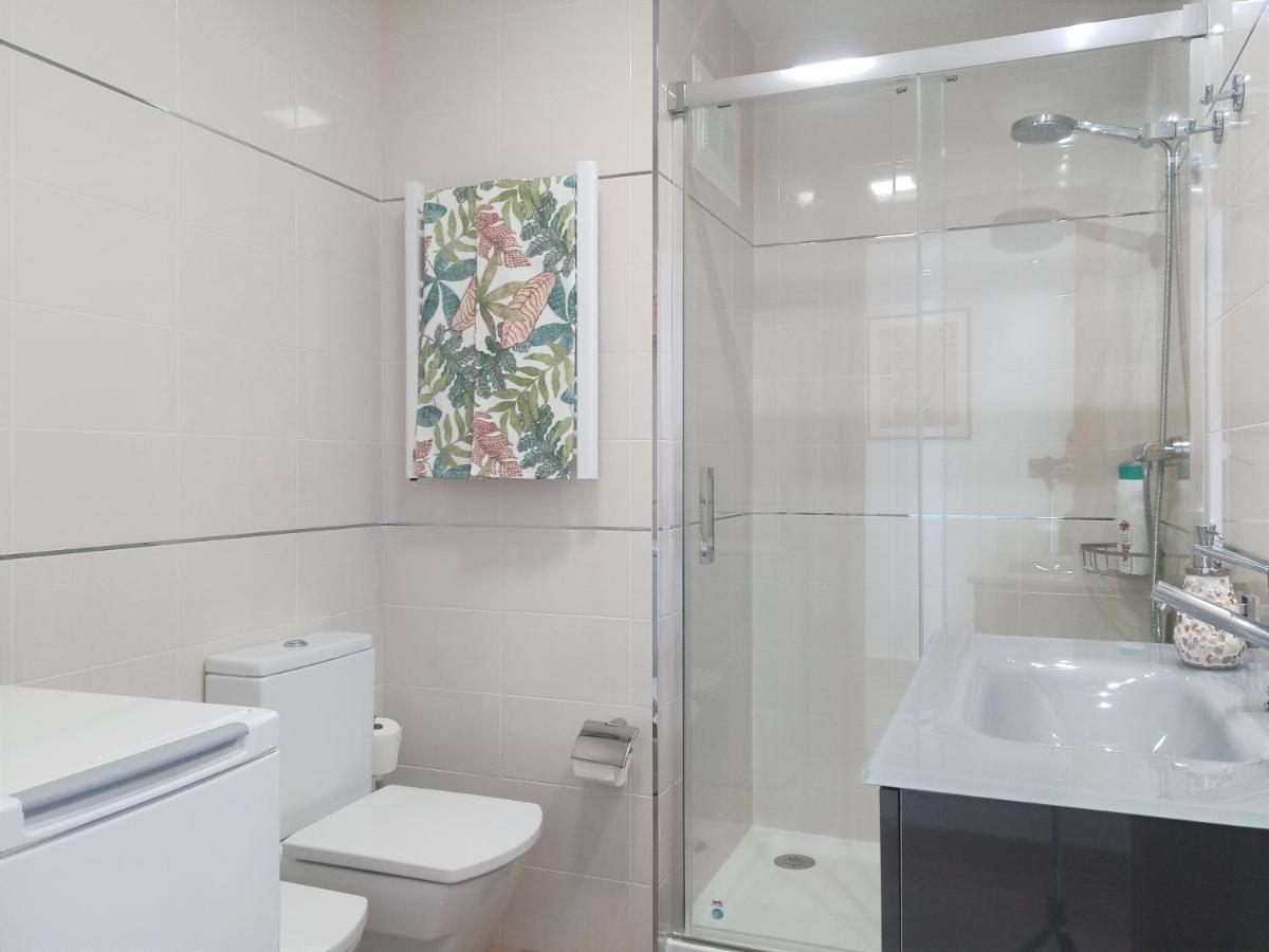 Centre Sea View Apartment *