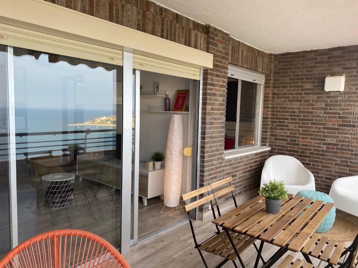 Apartamento Con Terraza Y Vistas Al Mar. Urb Monte Y Mar Alicante
