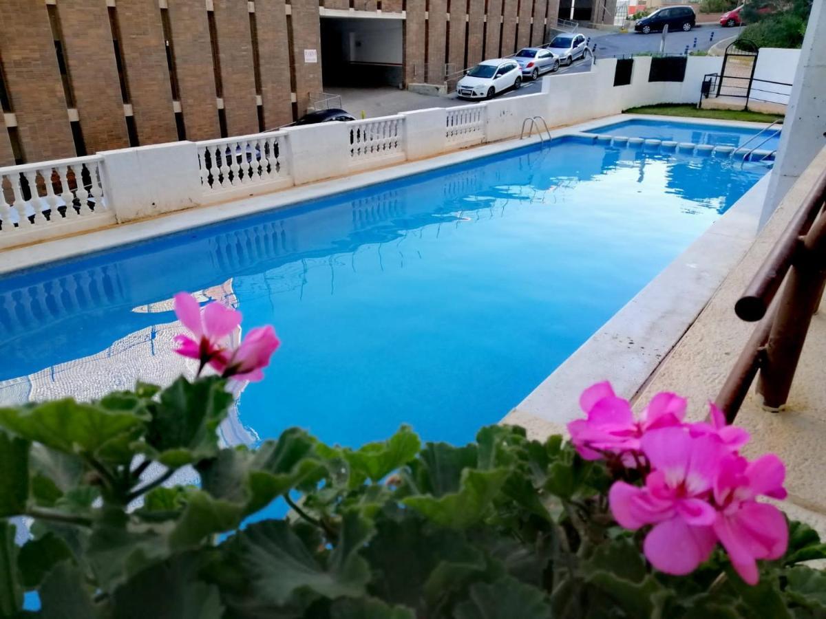 Apartamento Con Terraza Y Vistas Al Mar. Urb Monte Y Mar Apartment
