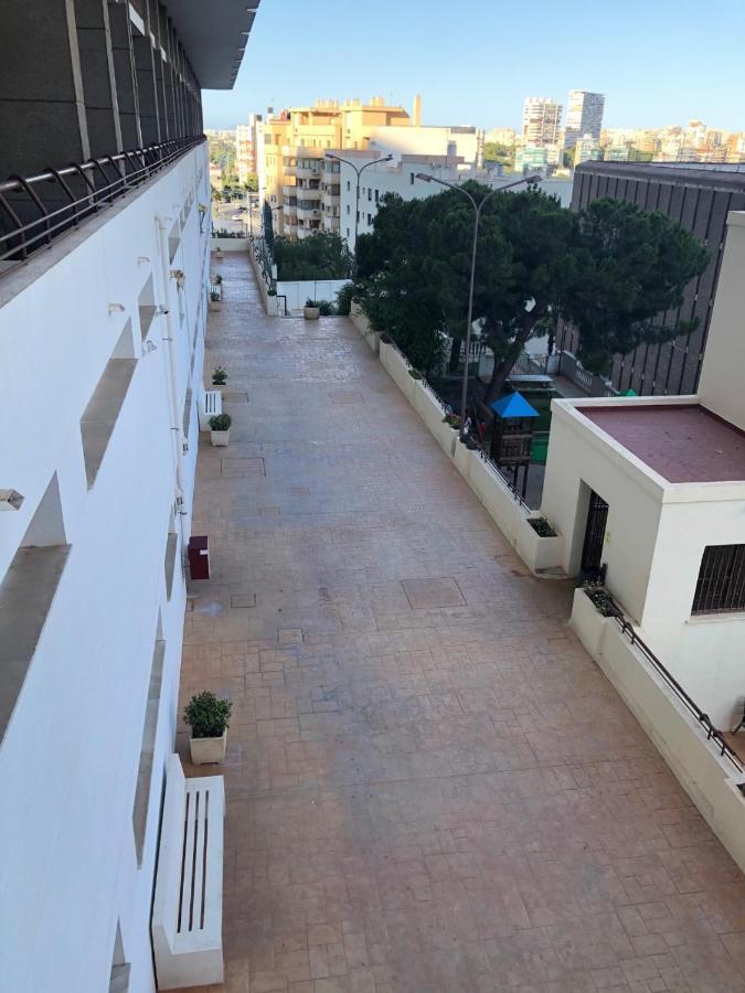 Apartamento Con Terraza Y Vistas Al Mar. Urb Monte Y Mar Apartment *