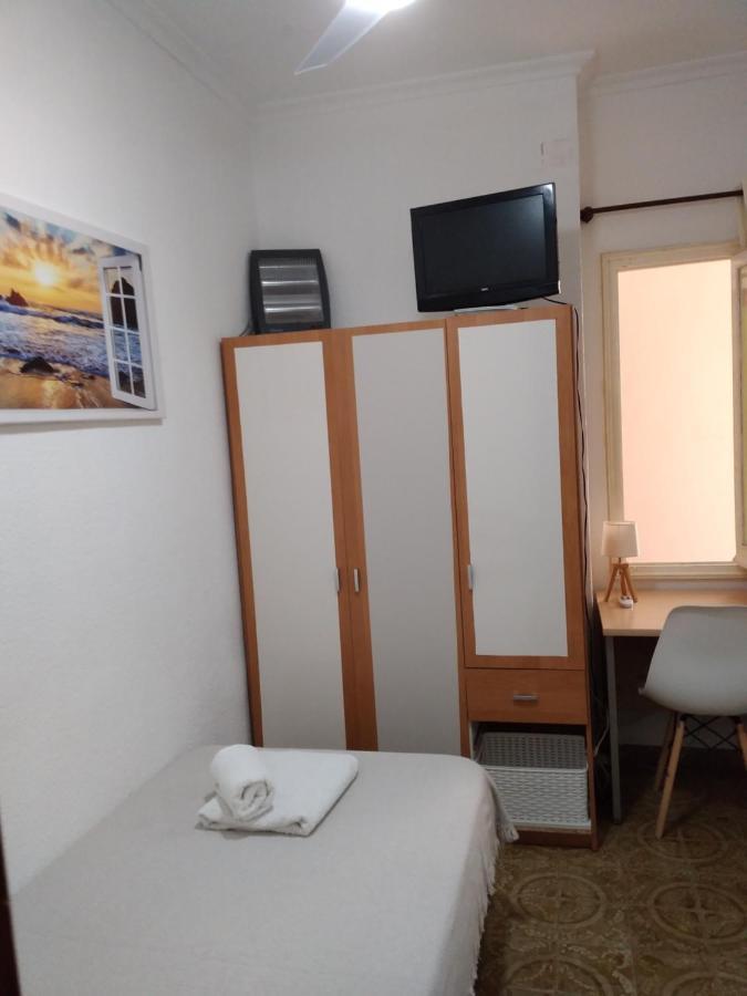 Homestay Cozy Single Mercado Central