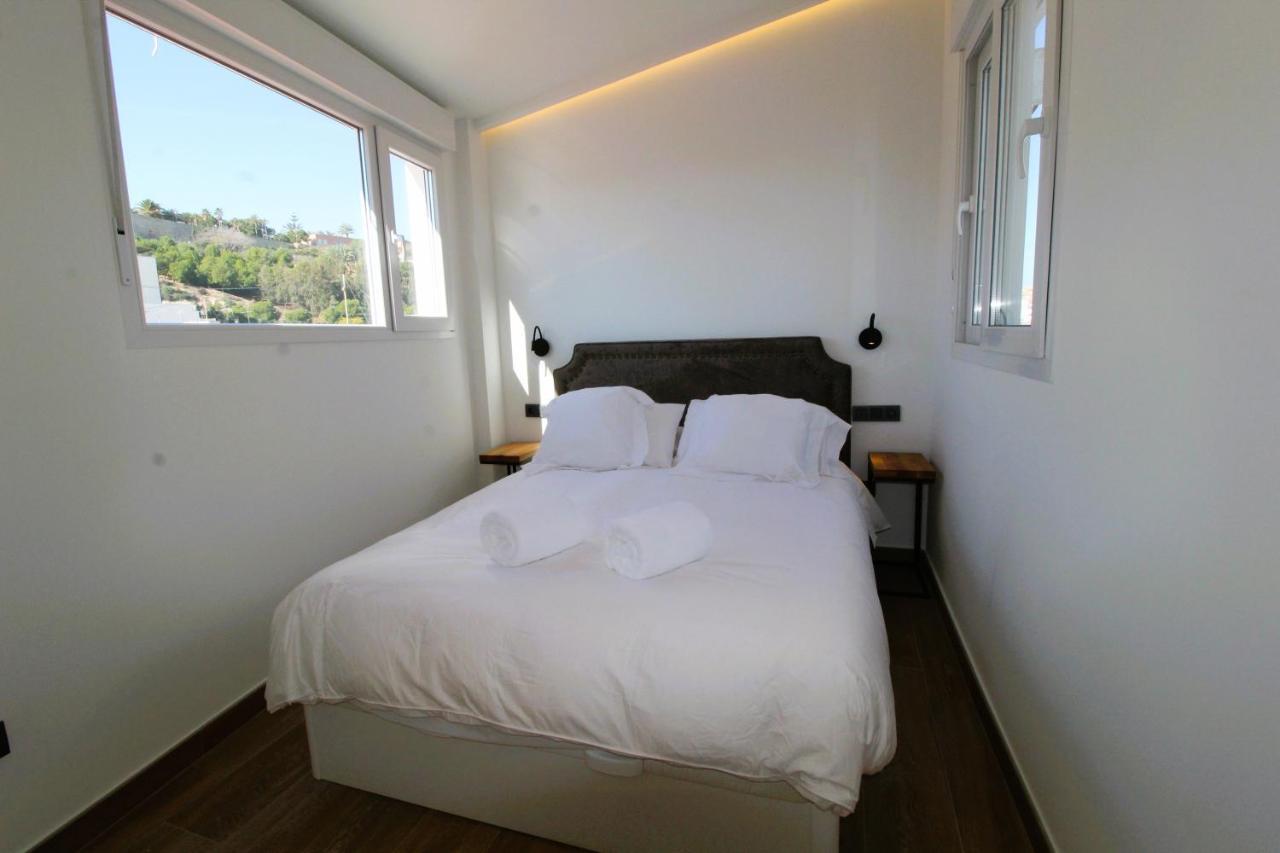 Atico Loft De Lujo Con Terraza Espectacular Y Vista A Los 2 Castillos Appartement