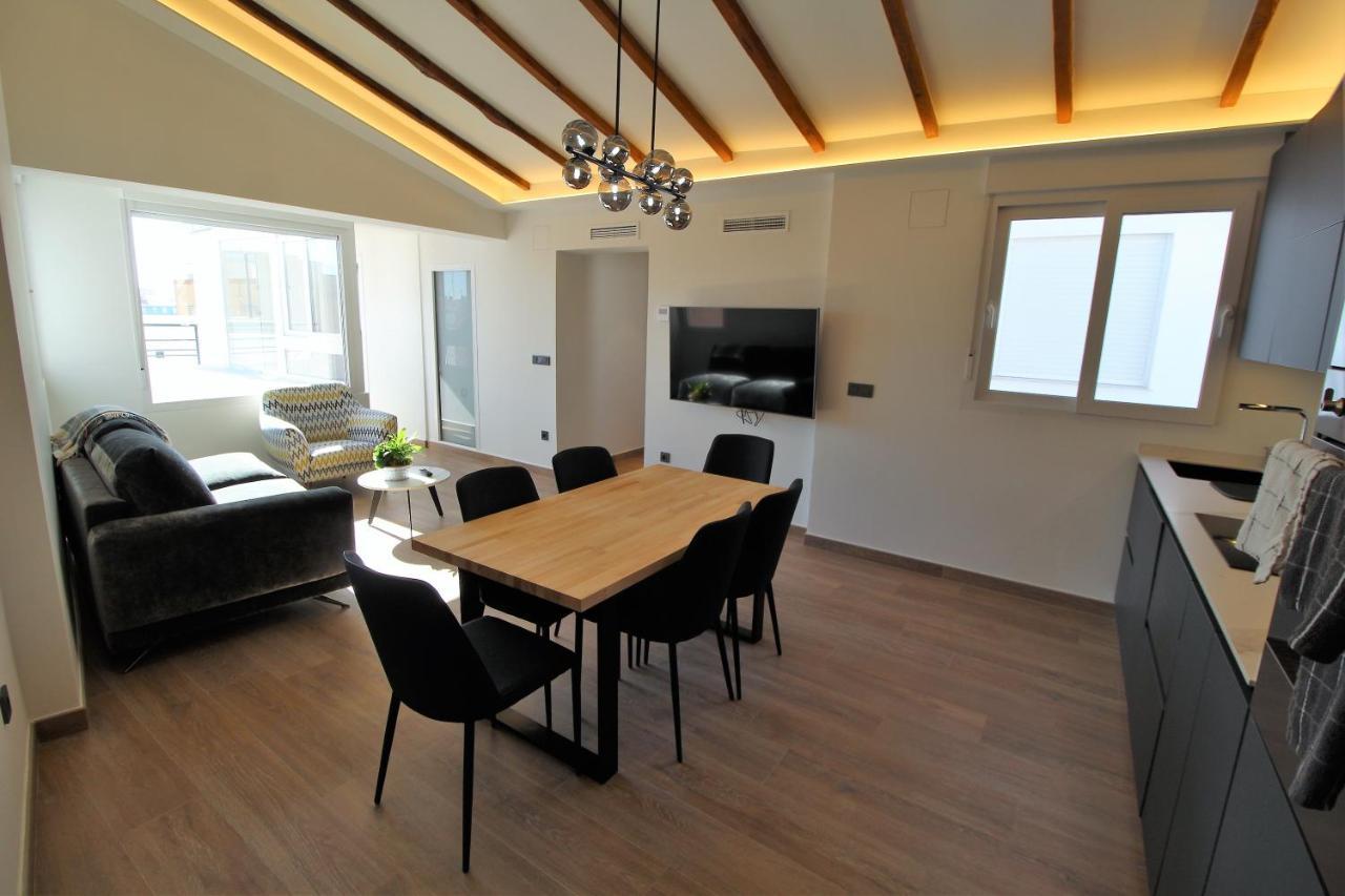 Atico Loft De Lujo Con Terraza Espectacular Y Vista A Los 2 Castillos Appartement