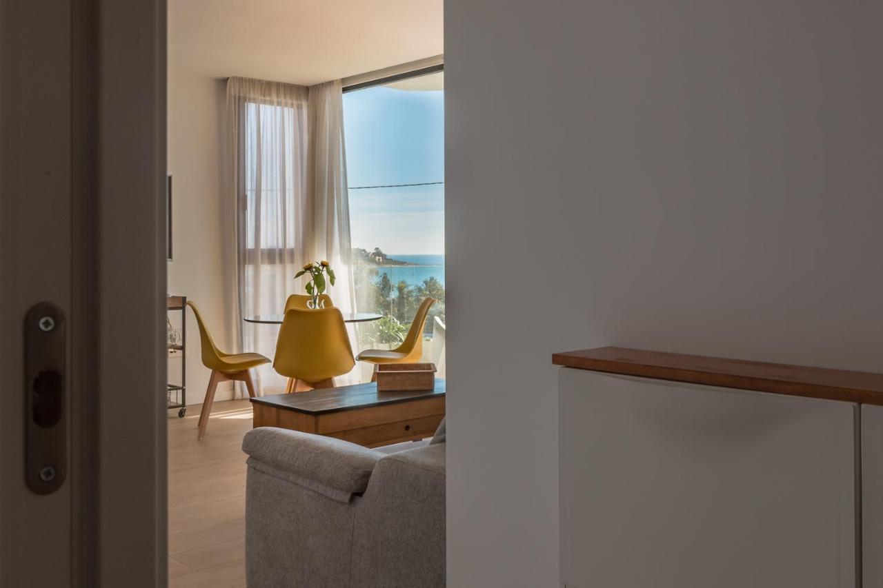 Modern Sea Front Sea Waves Apartment Alicante