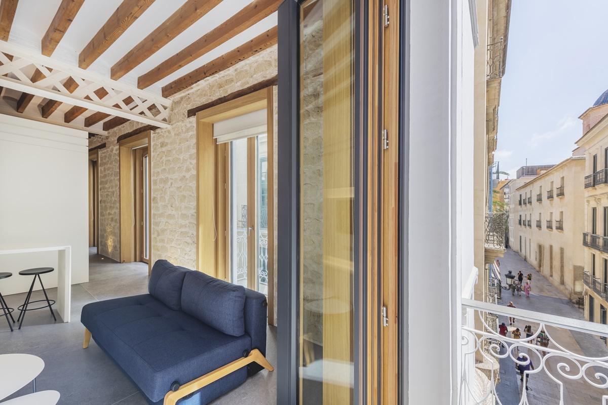 Tandem Portico Apartment
