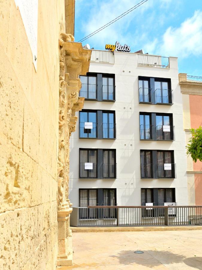 Myflats Luxury Old Town Apartment *