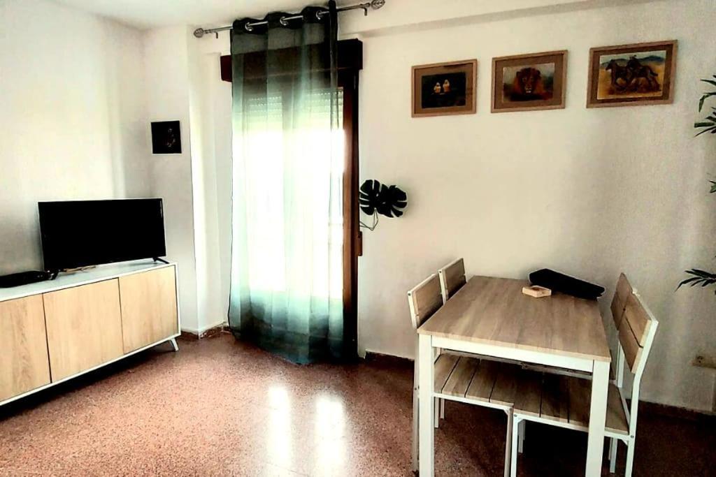 En Zona De Ocio Casco Antiguo Apartamento *