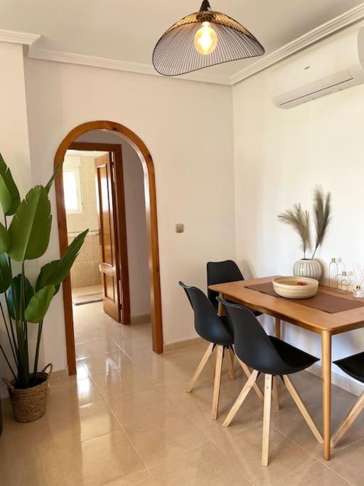 Casa Andres. Two Bed Penthouse Pool & Terrace Apartment Alicante