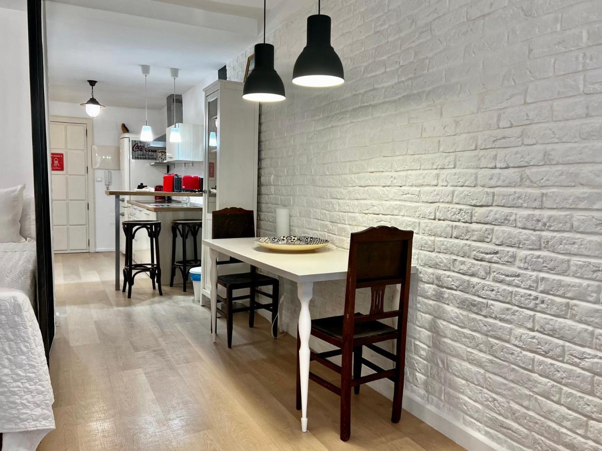 Bright Loft Centre By United Renters Apartment