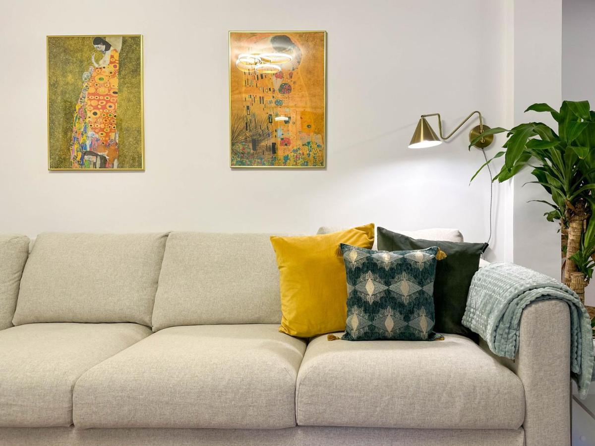 Creatividad Y Personalidad En Centro De Apartment *