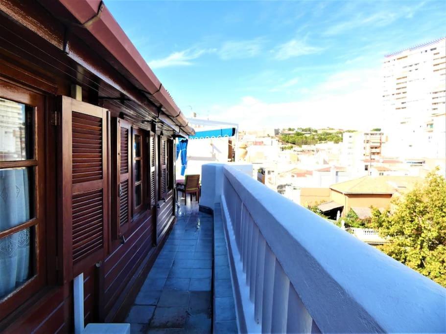 Atico En Plaza De Espana Appartement