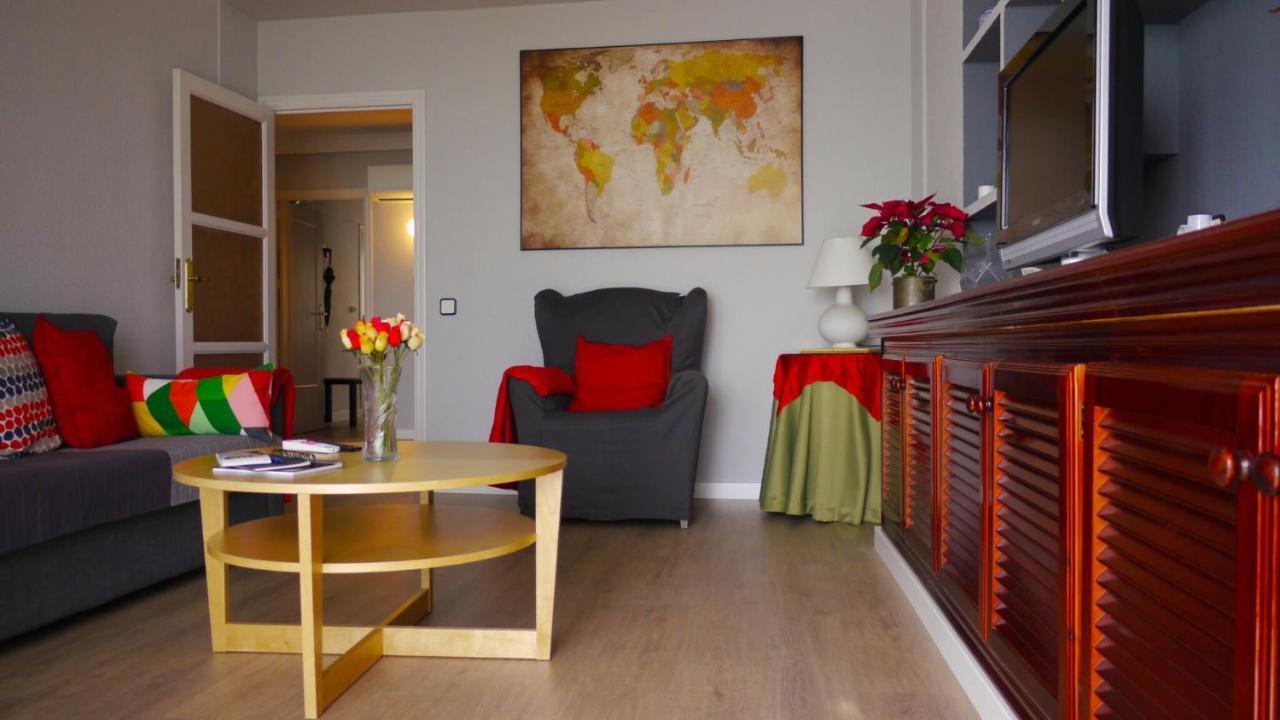 With Terrace And Sea View Appartement