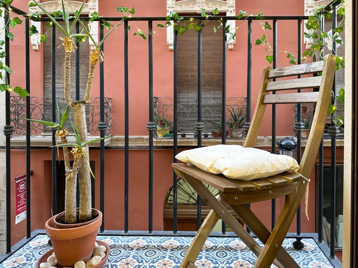 Casa Vega. Coqueto En Casco Antiguo. Alicante
