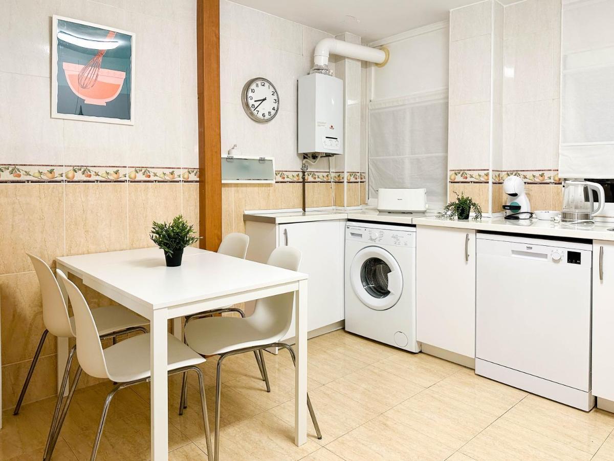 Muy Luminoso, Con Piscina Y A 5 Min De La Playa. Appartement
