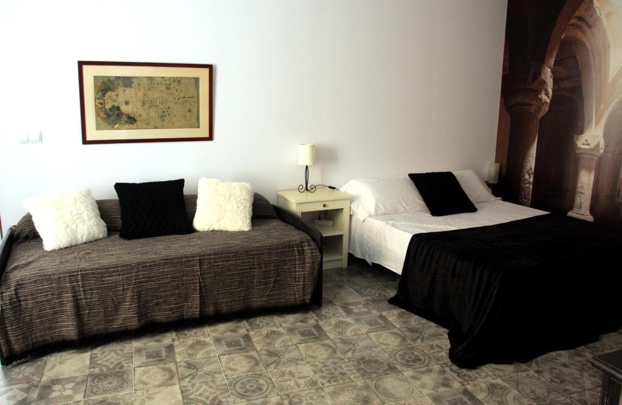 Centre Historic Apartment *