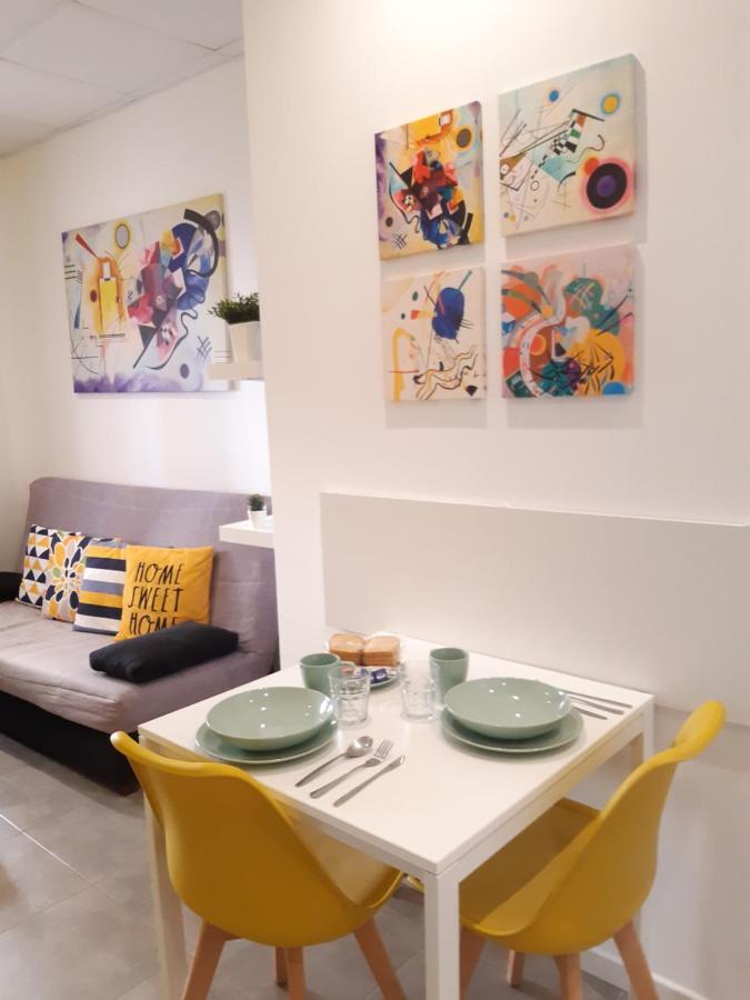The Yellow Corner Apartment Alicante