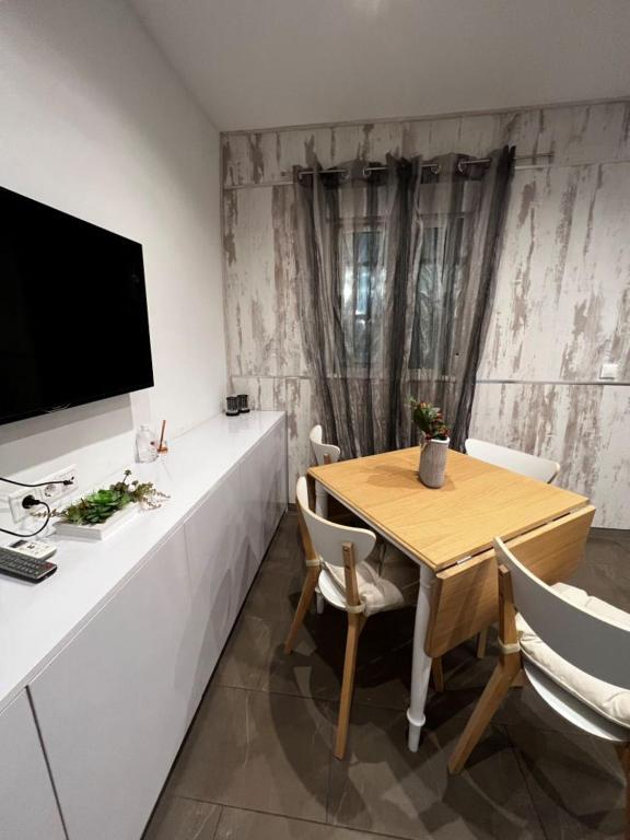 Great Close To Plaza De Torres Apartment