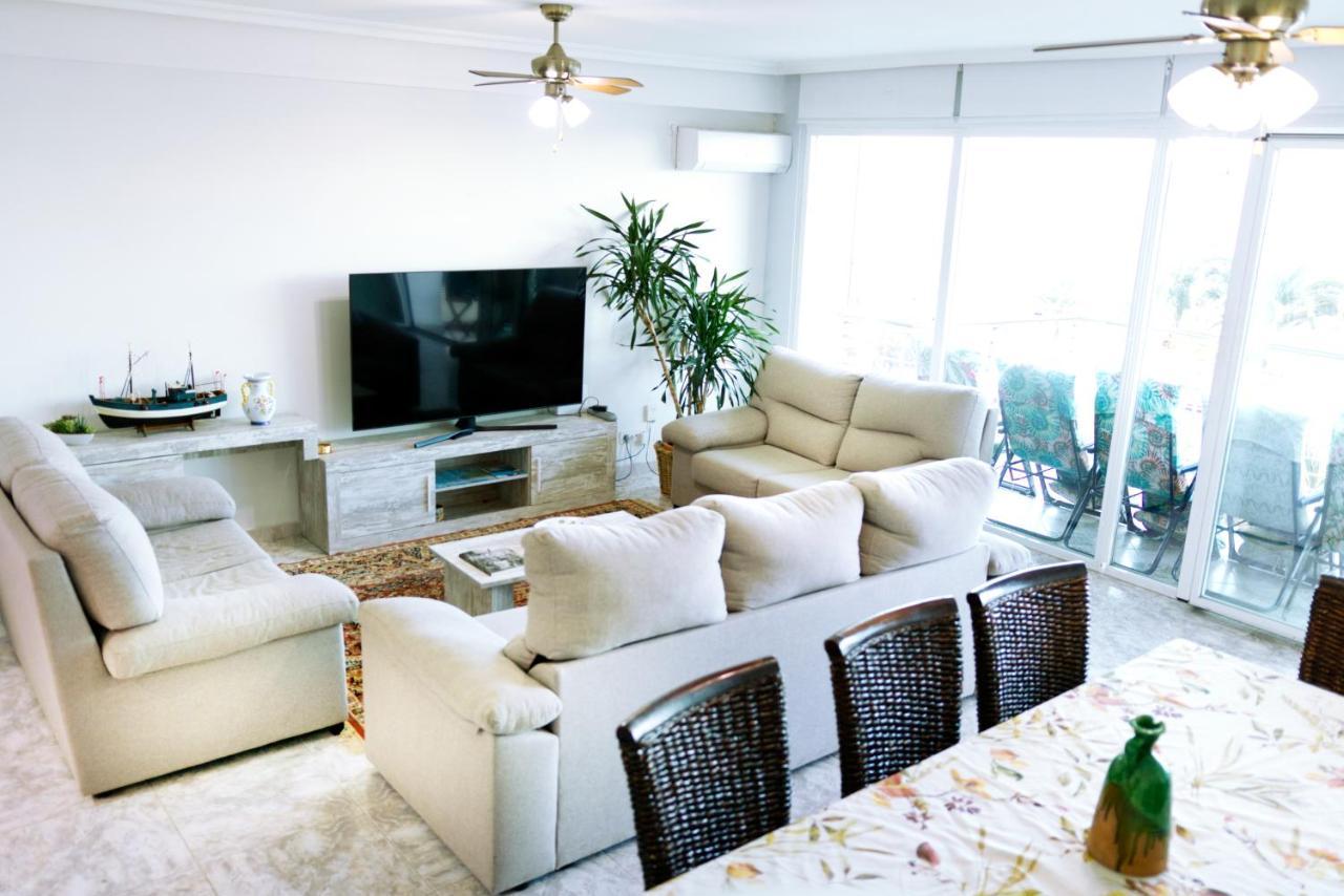 Sea View Downtown Comfort