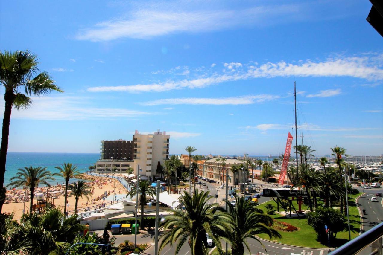 Sea View Downtown Comfort