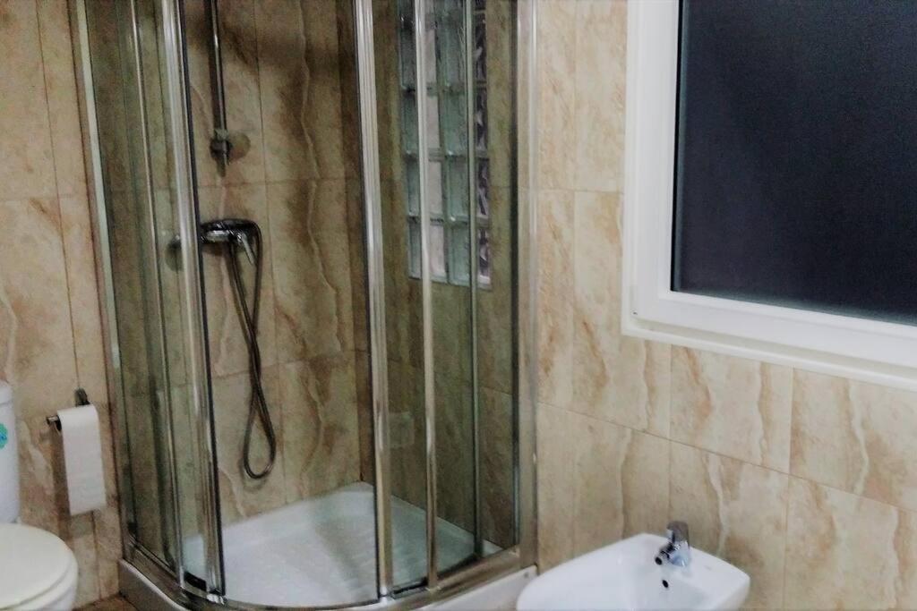 Modern Flat At Garbinet With Wifi Appartement *