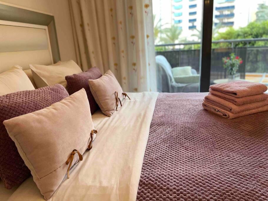 By The Beach, Cala De Benidorm Apartment *