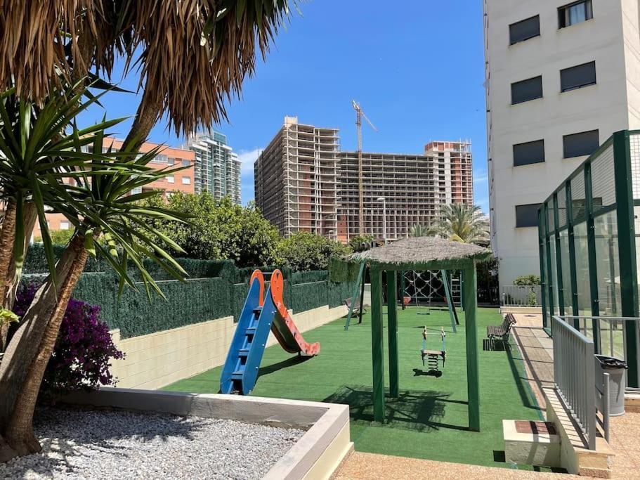 By The Beach, Cala De Benidorm Apartment *