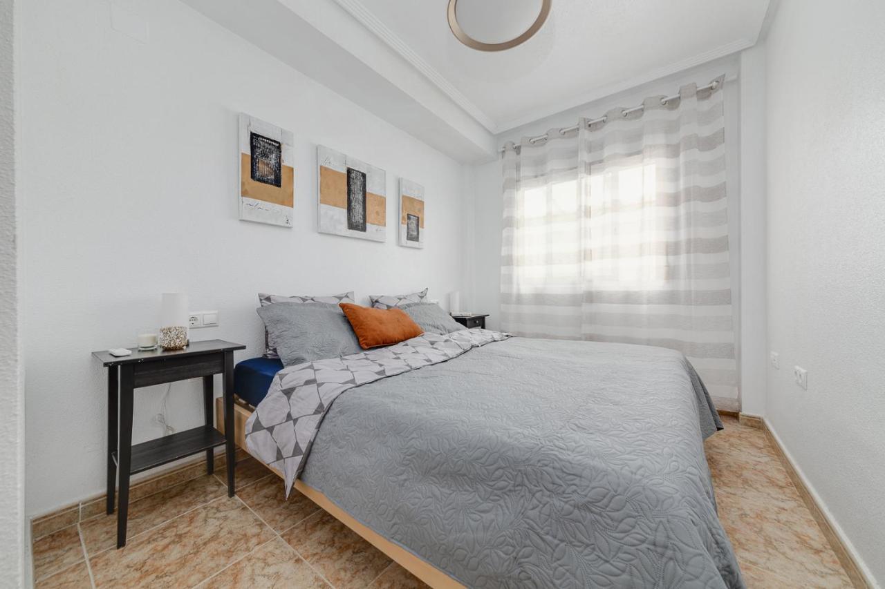 Cb Living - Family In Punta Prima Alicante