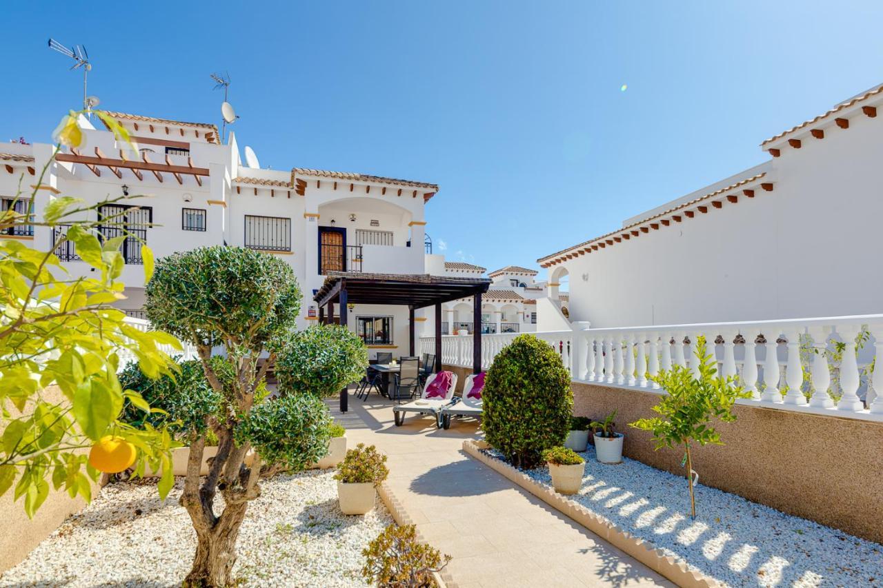 Cb Living - Family In Punta Prima * Alicante