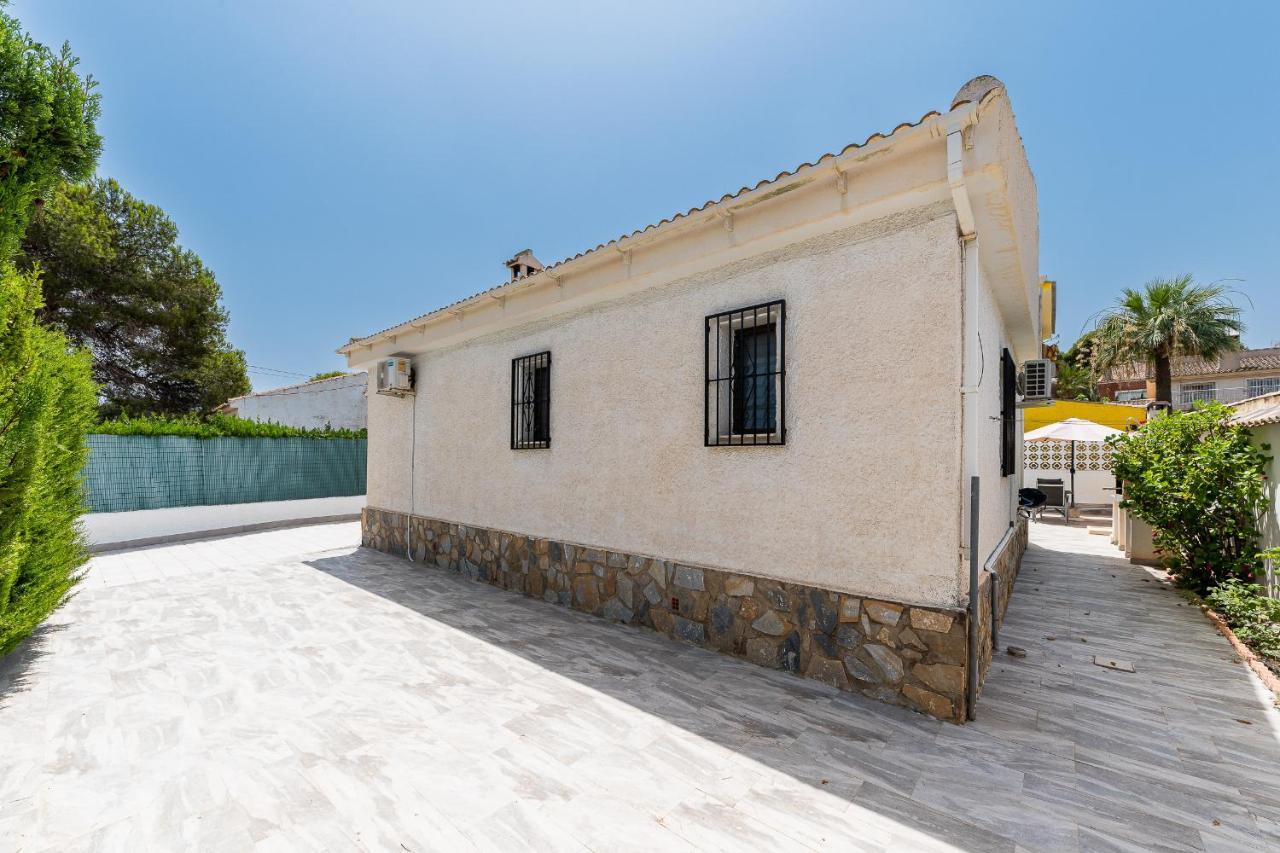 Villasol Con Piscina Apartment