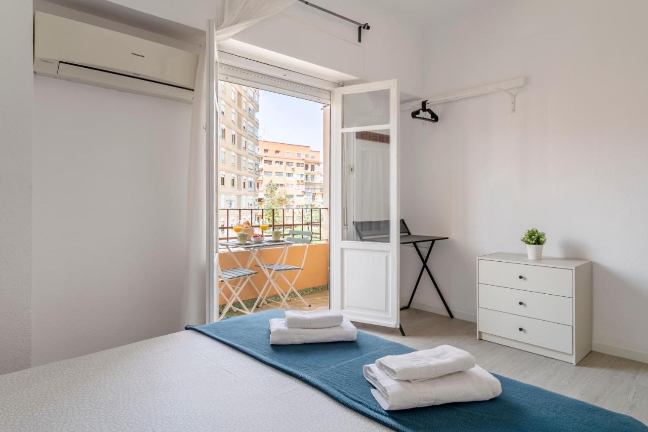 Charming Room With Private Bathroom *