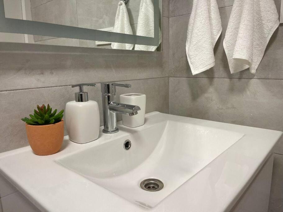 Lux Jardin, 2, Torrevieja Apartment *