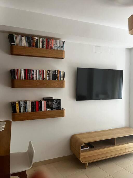 Old Town 1 Bedroom Hideaway Apartment Alicante
