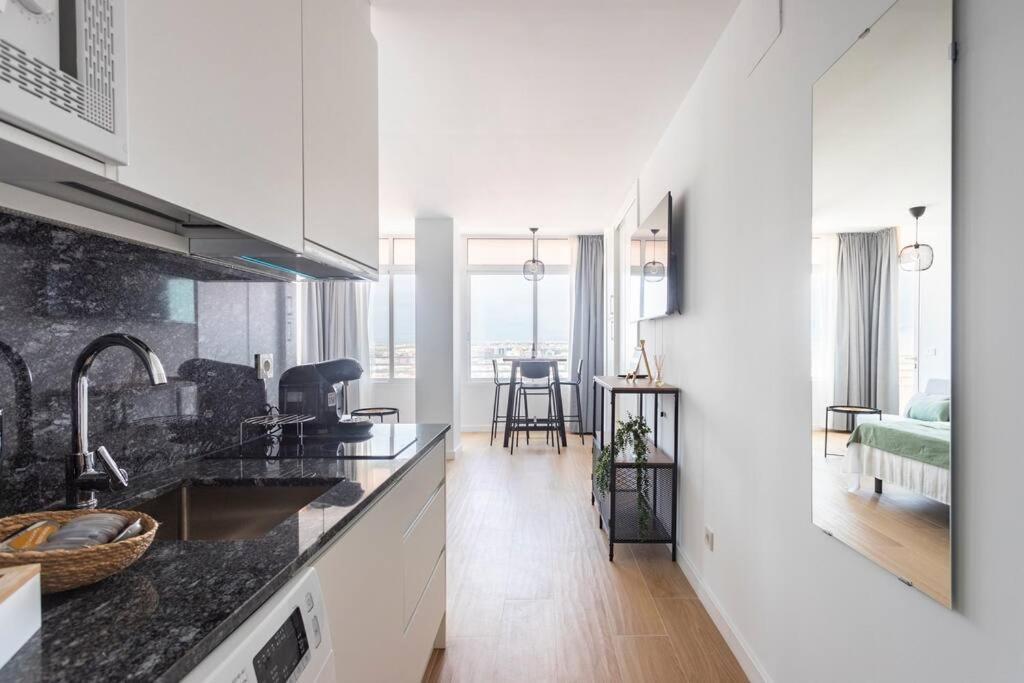 Luxury Views Downtown * Alicante