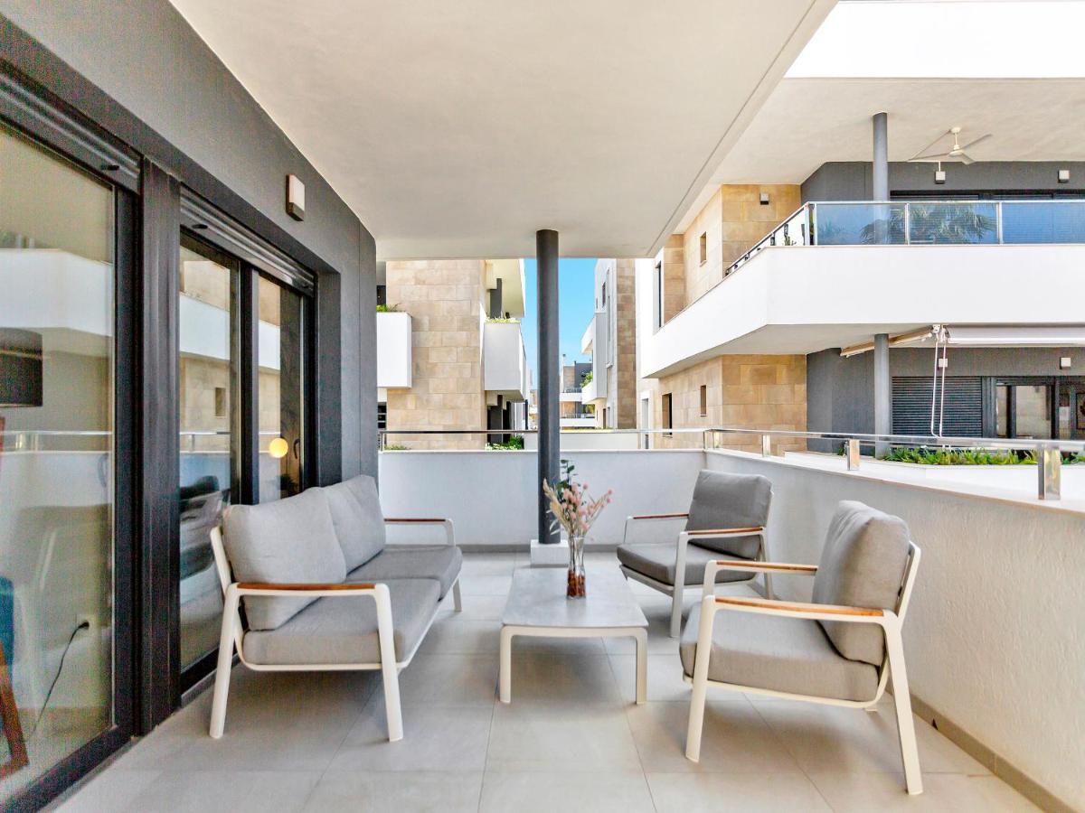 Lovely First Floor Apartment, Heating Pool ! Apartment Alicante
