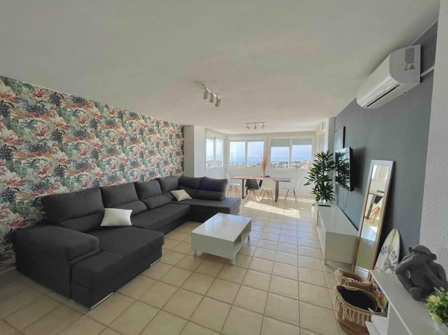 Sea Views Apartment Alicante