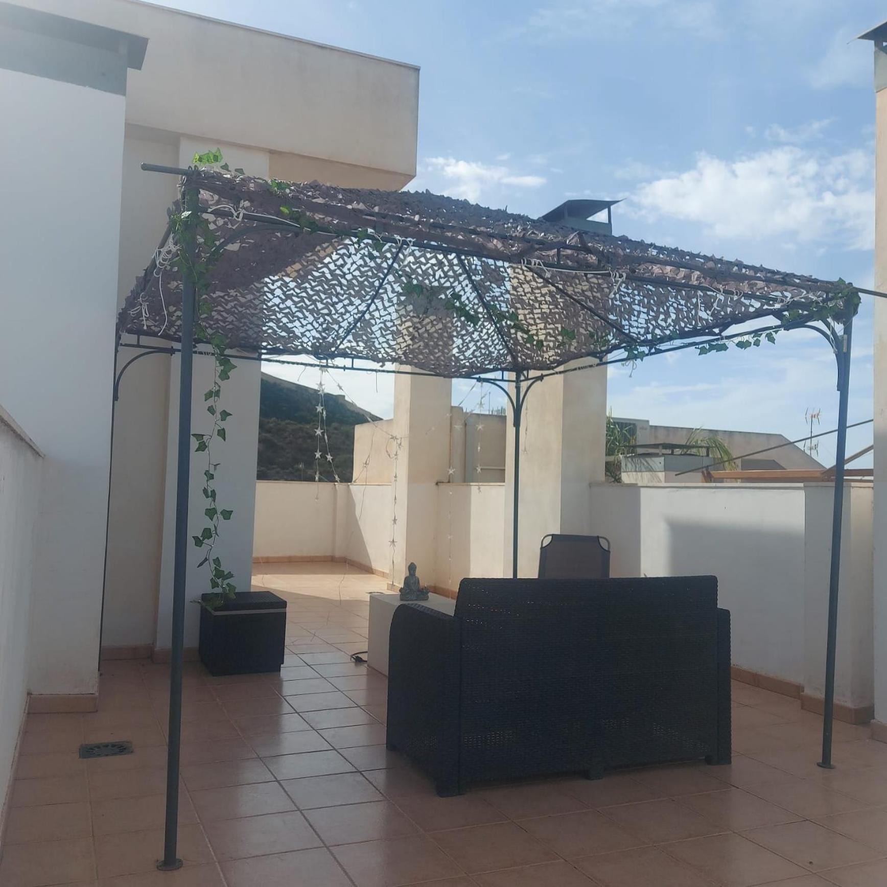 Huoneisto Atico Dos Alturas Alicante