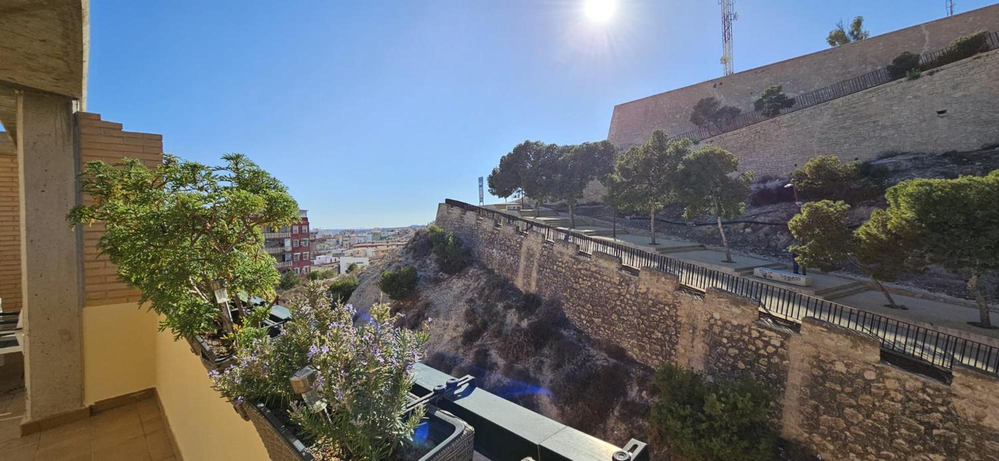 Apartment Beautiful Penthouse With Terrace And Views *