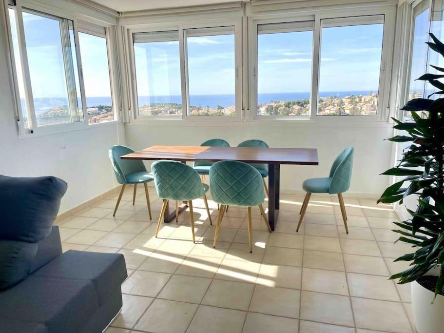 Sea Views Apartment Alicante