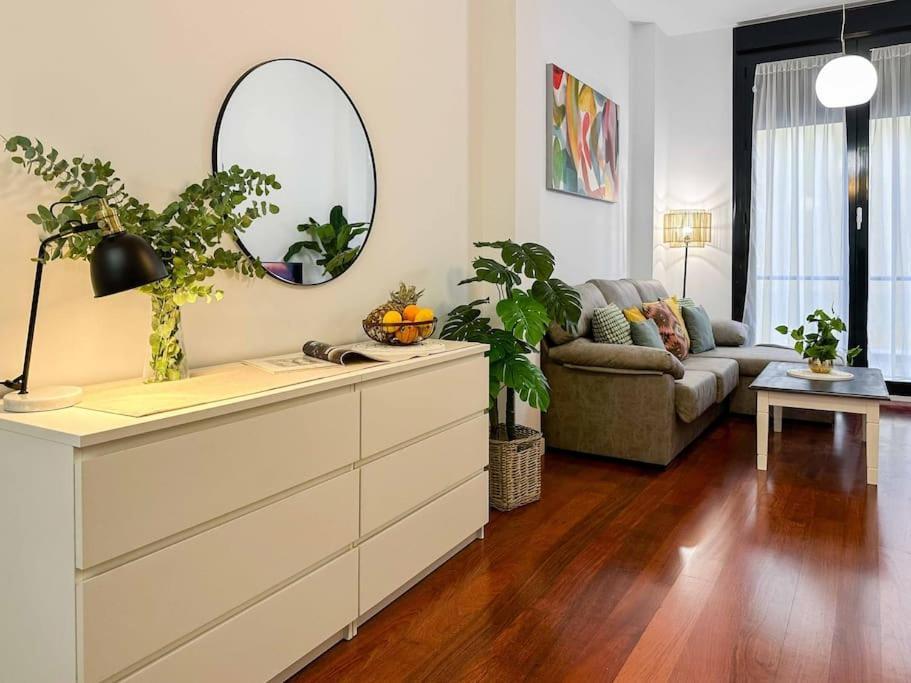 Casa Najera. Elegancia Y Amplitud En Pleno Centro. Alicante