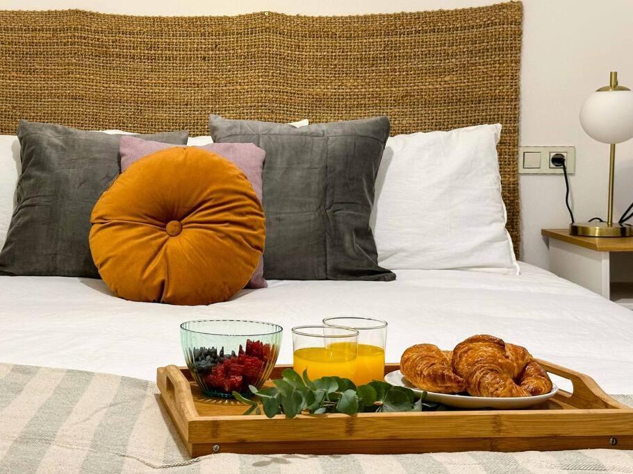 Casa Najera. Elegancia Y Amplitud En Pleno Centro. Apartamento Alicante