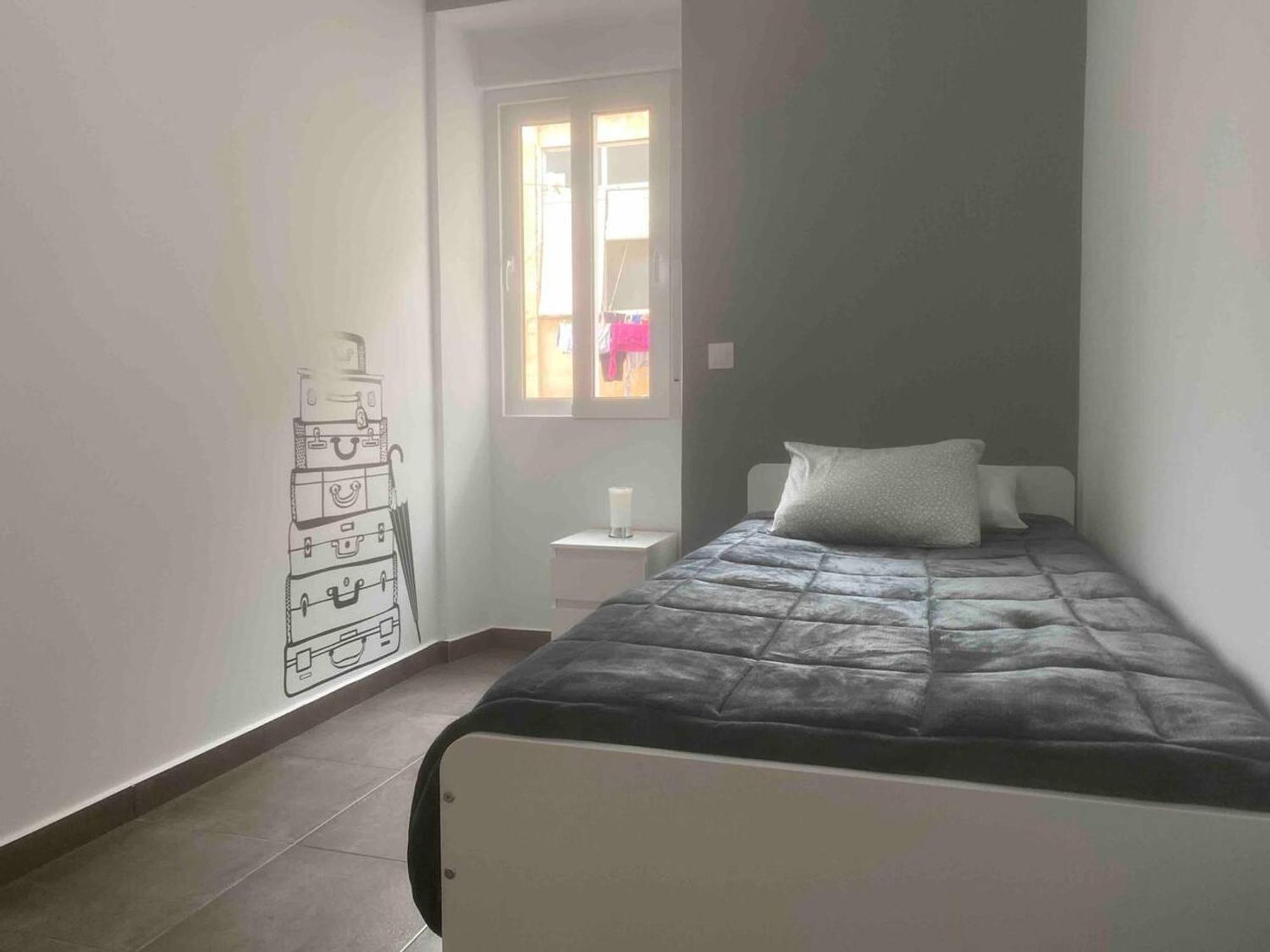 Spacious With Terrace In 120m² Air Conditioned Alicante