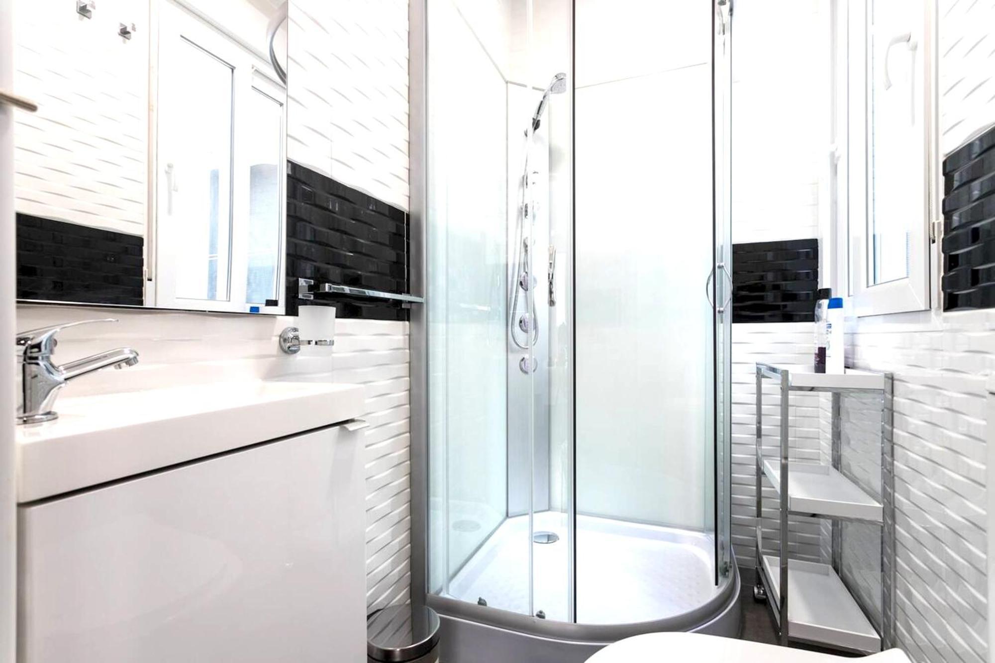 Apartment Spacious With Terrace In 120m² Air Conditioned Alicante