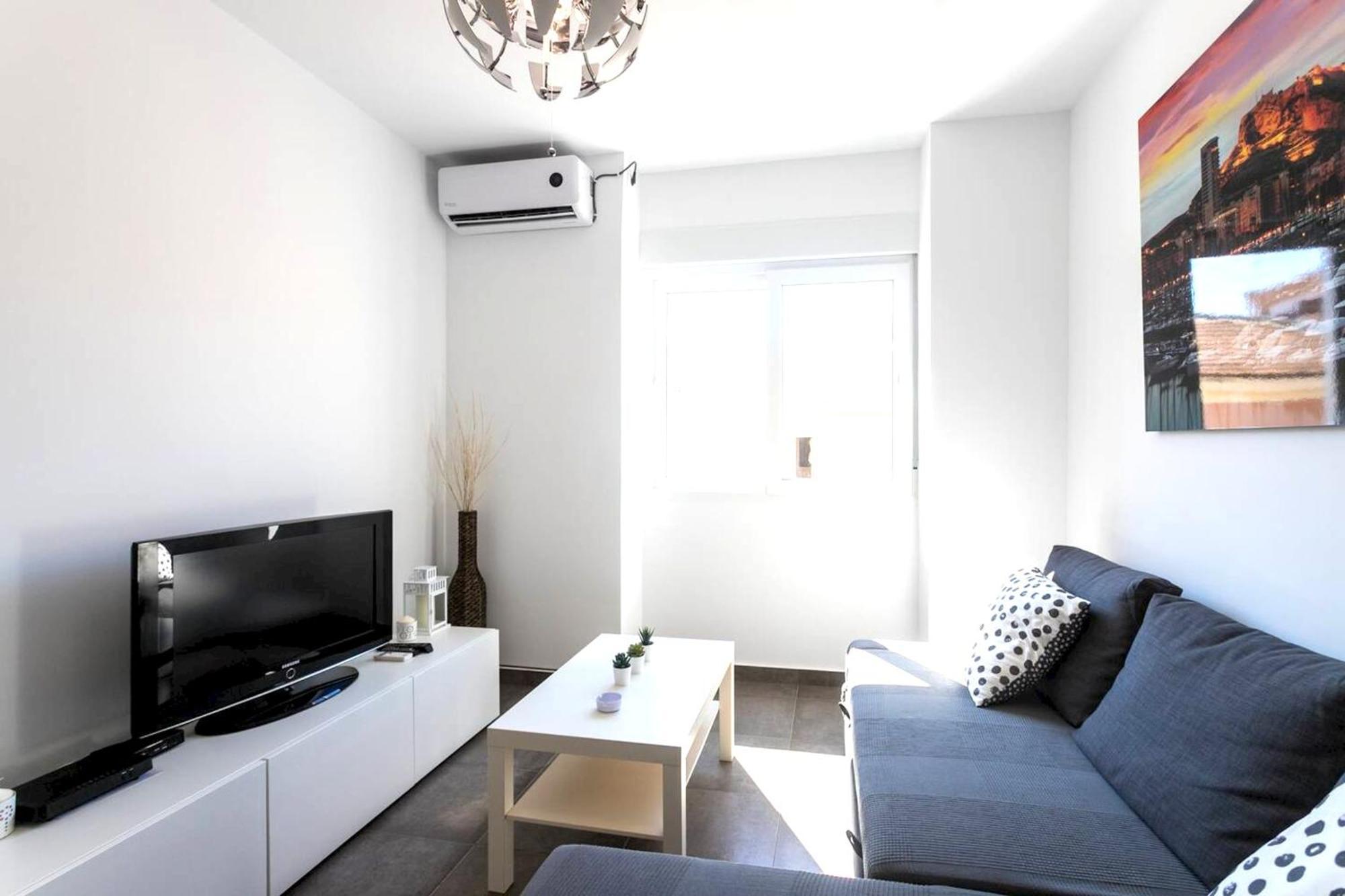 Spacious With Terrace In 120m² Air Conditioned Apartment