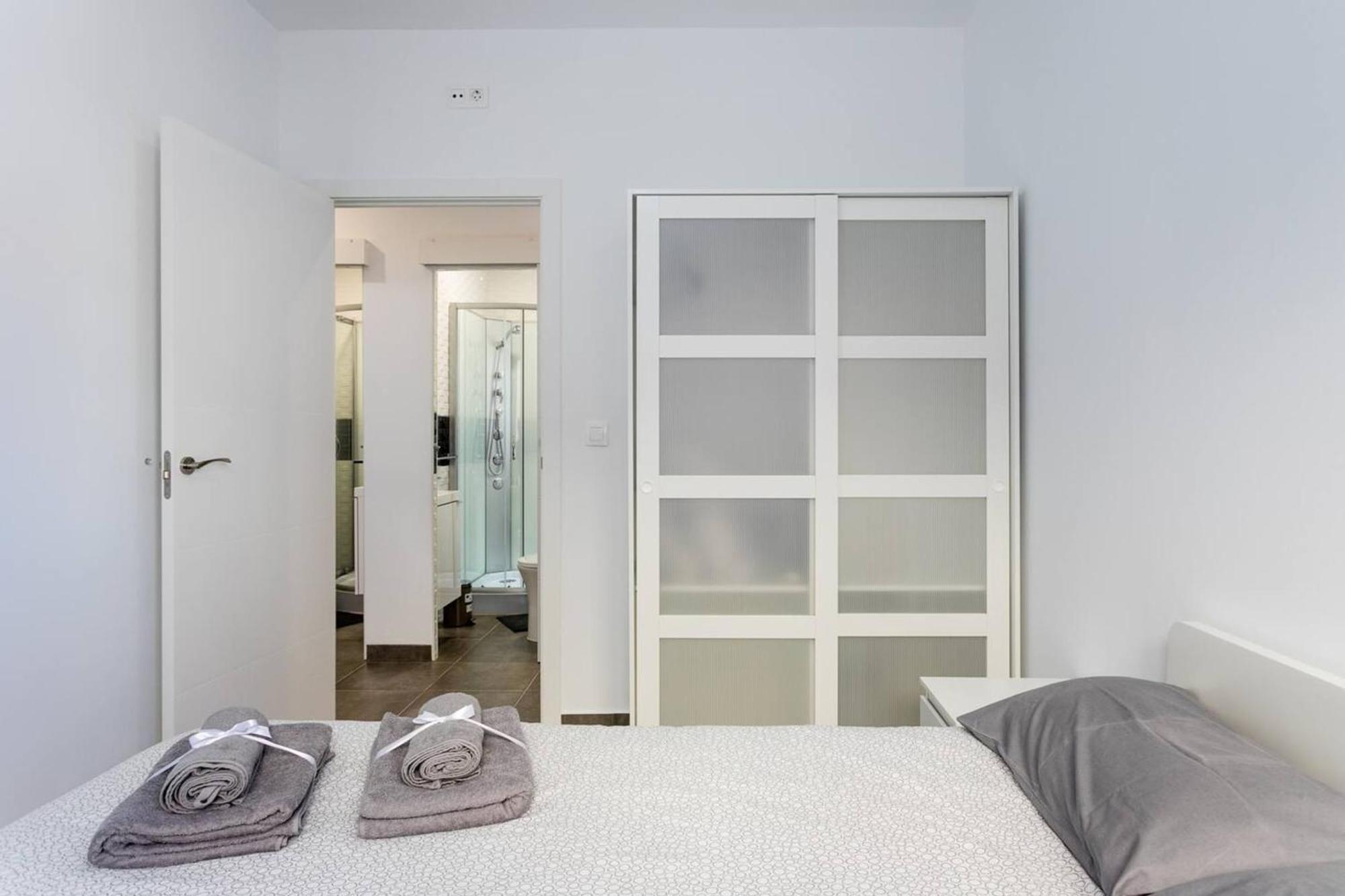 Apartment Spacious With Terrace In 120m² Air Conditioned